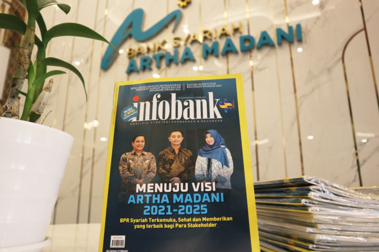 Raih Predikat “excellent” Bank Syariah Artha Madani Membawa Penghargaan Dari 11th Infobank 0147